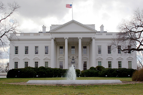 الأزمة الأمنية في البيت الأبيض تتفاقم وإيفانكا تدخل على الخط