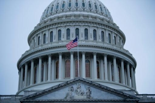 الكونغرس الأميركي يقر الميزانية وينهي شللا حكوميا استمر لساعات