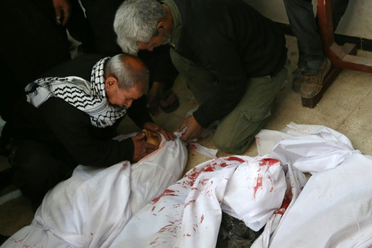 6 قتلى في غارات للطيران السوري على الغوطة الشرقية