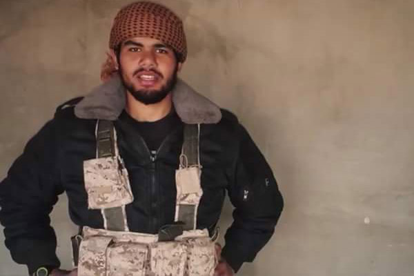 نجل قيادي إخواني يظهر في فيديو داعشي بعد مزاعم اختفائه قسريًا