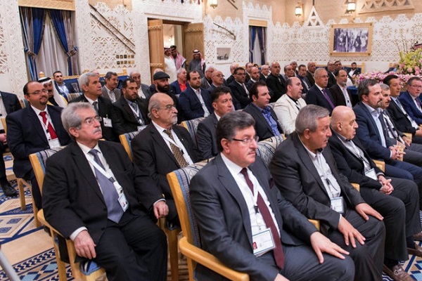 هيئة المفاوضات السورية تواصل اجتماعاتها في الرياض