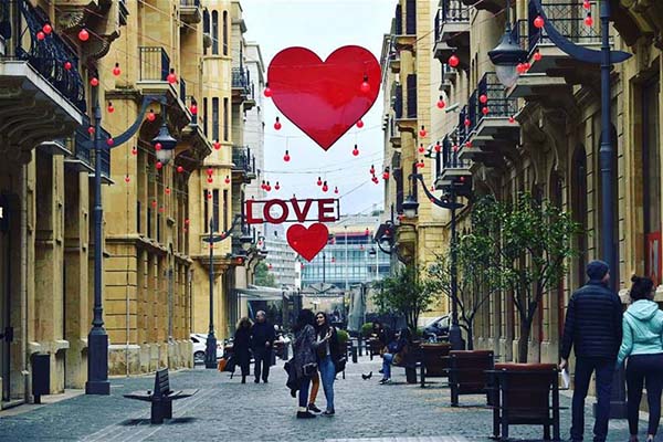 في عيد الحب أمنيات سياسية بحجم محبة لبنان