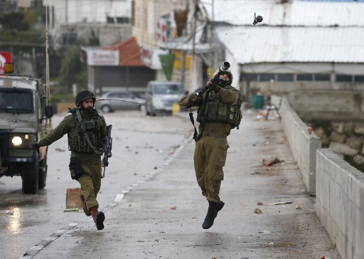 اصابة اربعة جنود اسرائيليين في تفجير على الحدود مع قطاع غزة