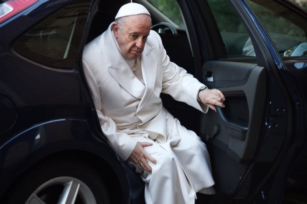 البابا فرنسيس: أتعامل بصعوبة مع التكنولوجيا