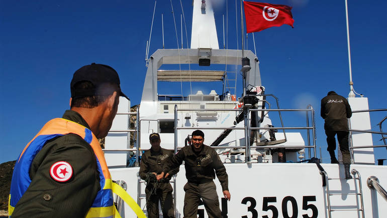 انقاذ 48 مهاجرا من الغرق قبالة السواحل التونسية