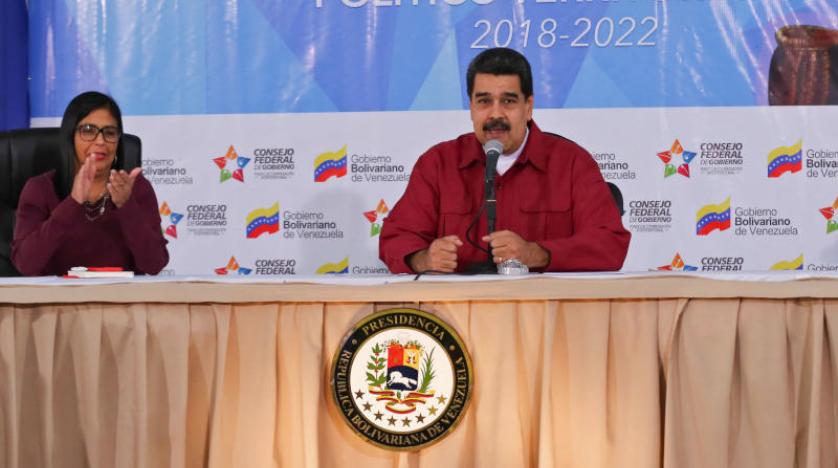 مادورو يجري مناورات عسكرية في أواخر فبراير