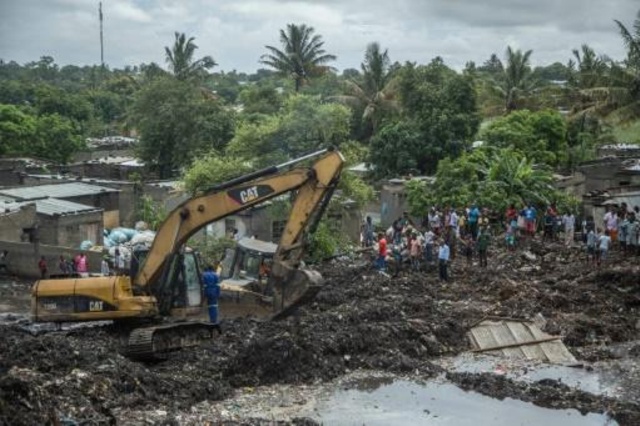17 قتيلا اثر انهيار مقلب نفايات في موزمبيق