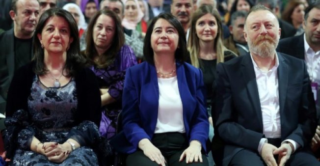 تركيا تطلق سراح رئيسة سابقة لحزب مؤيد للاكراد