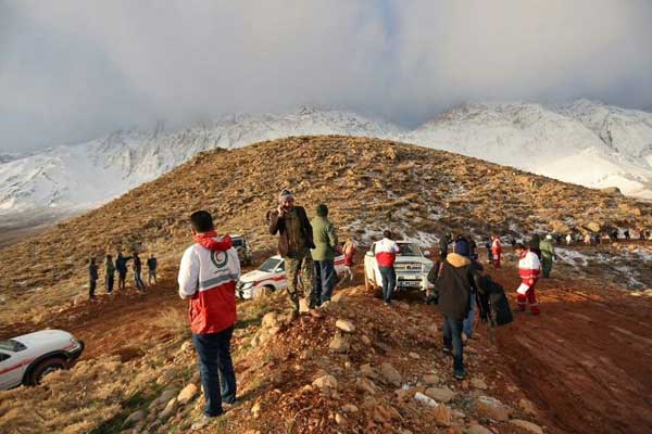العثور على الطائرة الإيرانية المفقودة في جبال زاغروس