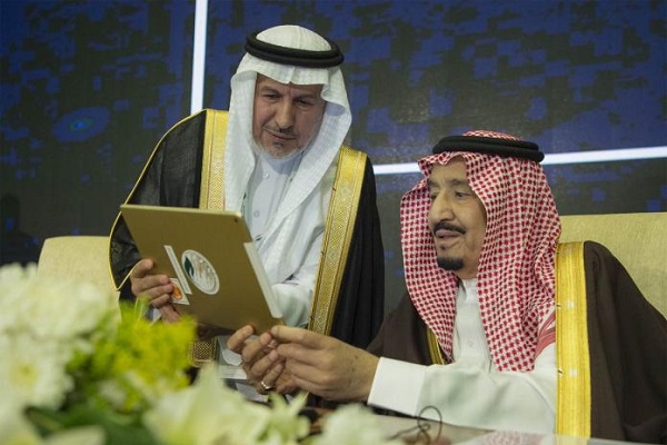 الملك سلمان يدشن أكبر منصة للمساعدات الإنسانية في المنطقة