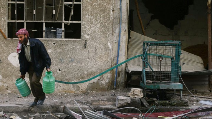 مقتل 10 في غارات للنظام السوري على الغوطة الشرقية