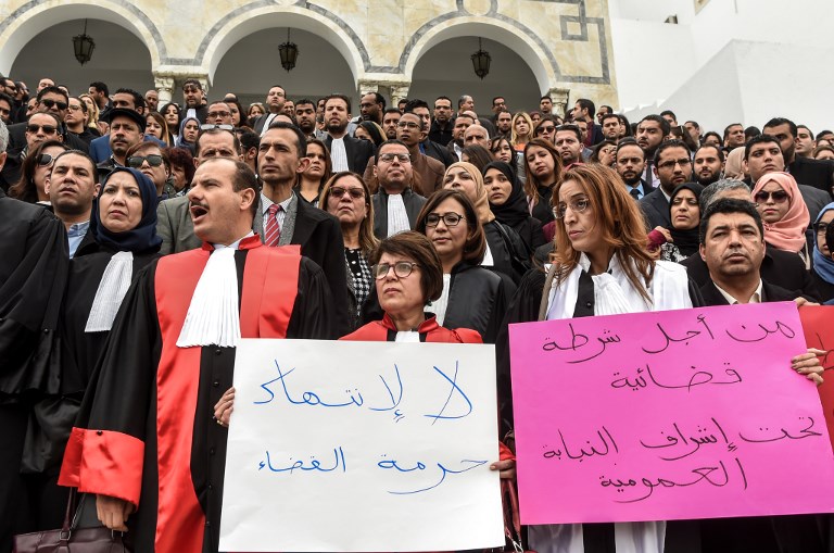 قضاة تونسيون يعتصمون احتجاجا على 