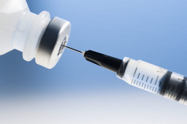 ما سبب استمرار أكذوبة ارتباط اللقاح الثلاثي بالتوحد؟