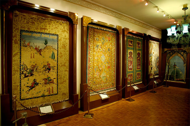 معرض لمتحف اللوفر في طهران في خطوة 