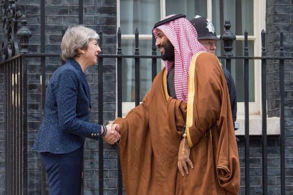 ولي العهد السعودي يصل لمقر رئاسة الحكومة البريطانية