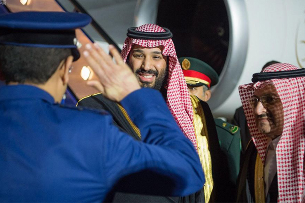 ولي العهد السعودي يصل إلى لندن في زيارة رسمية