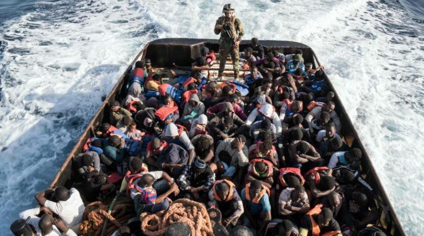 مهاجرون يصلون الى ايطاليا بحرا ويروون فقدان 21 من رفاقهم