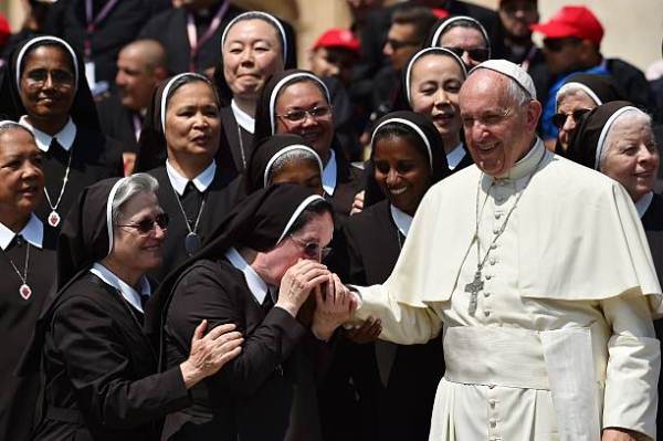 مطالبة الفاتيكان بانهاء التمييز ضد المرأة