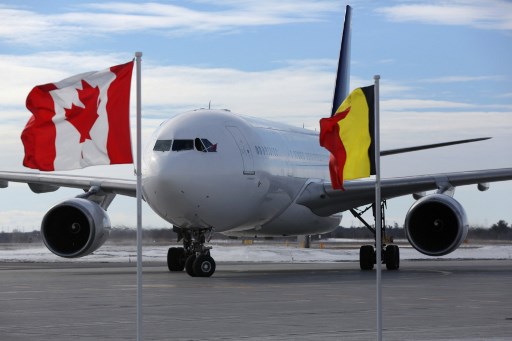 علم ألماني في استقبال العاهل البلجيكي في كندا