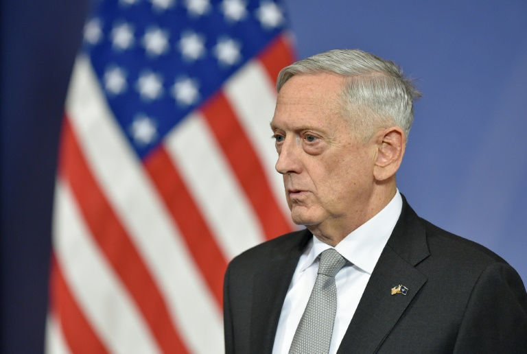 وزير الدفاع الأميركي يصل إلى كابول في زيارة غير معلنة