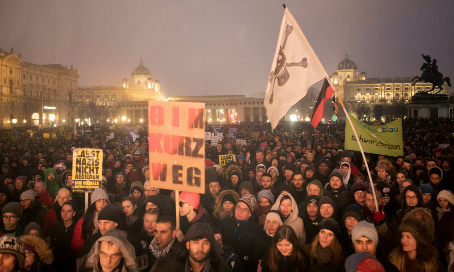 مناهضون للعنصرية يتظاهرون في فيينا ضد الحكومة