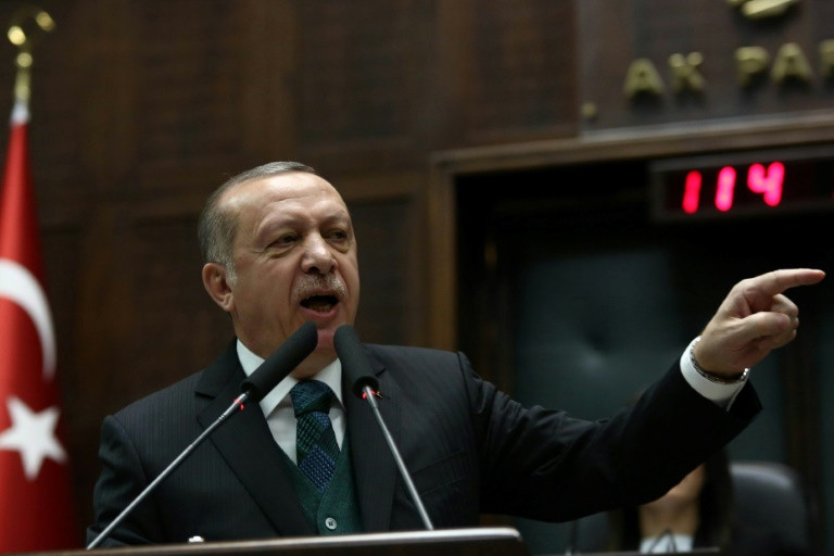 حليف لأردوغان يفاوض لشراء أكبر مجموعة إعلامية في تركيا