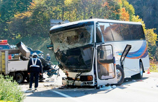 مقتل 17 شخصا في حادث حافلة تنقل مهاجرين في شرق تركيا