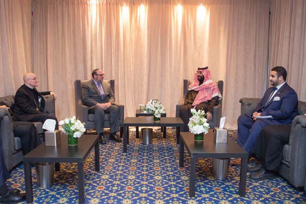 الأمير محمد بن سلمان يلتقي عددا من القيادات الدينية بنيويورك