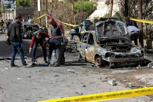مقتل شرطي في انفجار سيارة في الإسكندرية