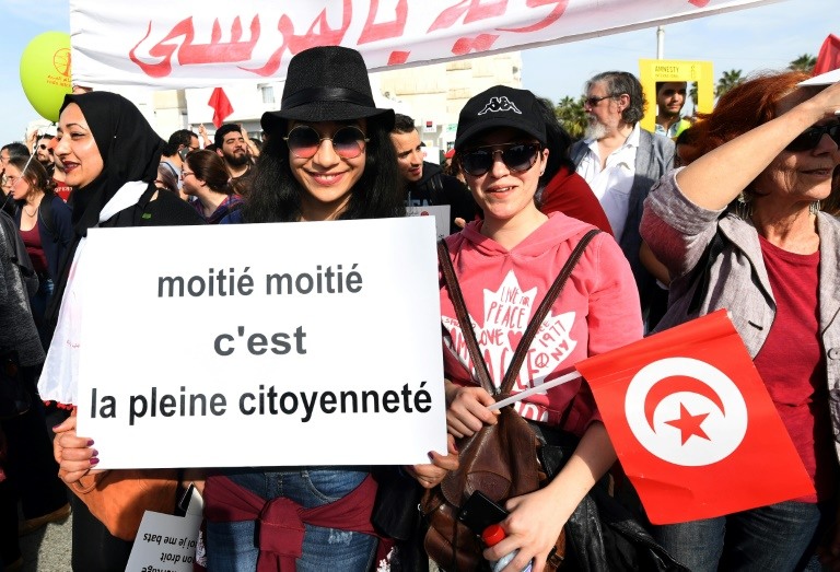 قضية المساواة بين الجنسين تثار مجددًا في تونس