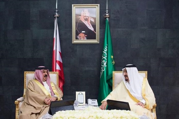 العاهل البحريني: رئاسة السعودية للقمة صيانة للأمن القومي العربي
