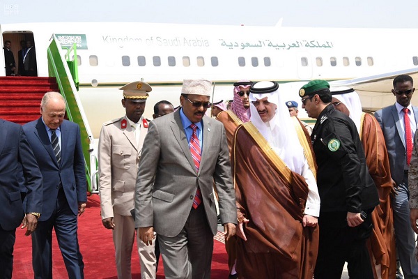خلال وصول الرئيس الصومالي محمد عبد الله محمد