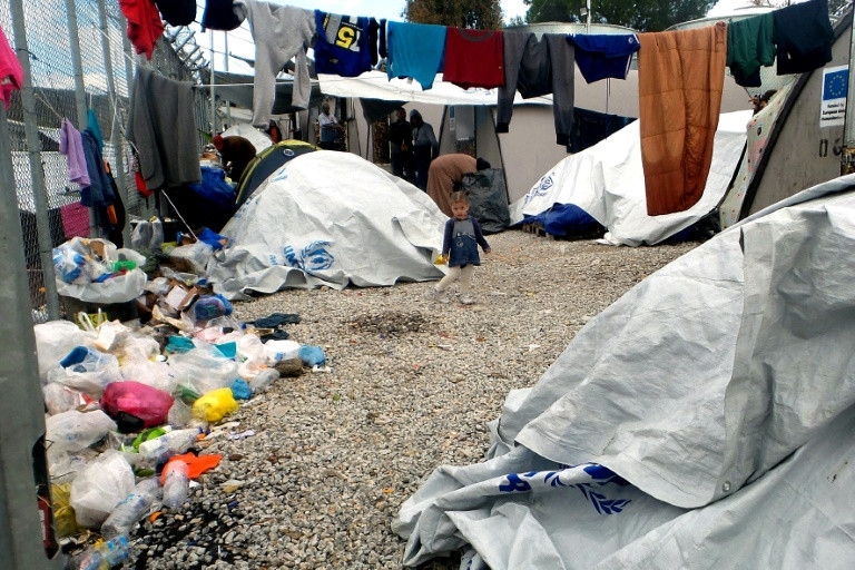 محكمة تخفف الضغوط على مخيمات اللاجئين في الجزر اليونانية