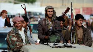 مقتل عشرات الحوثيين بينهم قياديون في غارة على صنعاء