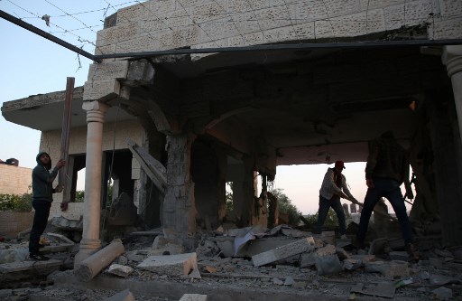 الجيش الاسرائيلي يهدم بيت فلسطيني في مدينة جنين
