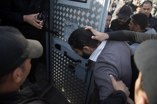 العفو الدولية تتهم مصر بتعريض السجناء السياسيين للحبس الانفرادي