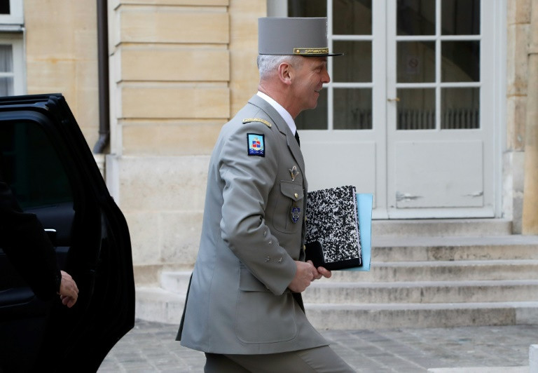 رئيس الاركان الفرنسي يستبعد انسحابا اميركيا من سوريا قبل هزيمة الجهاديين