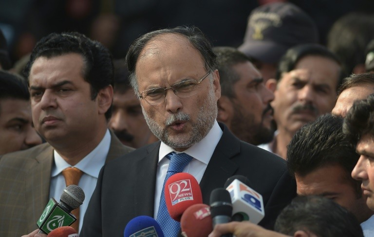 وزير الداخلية الباكستاني يتعافى بعد محاولة اغتياله