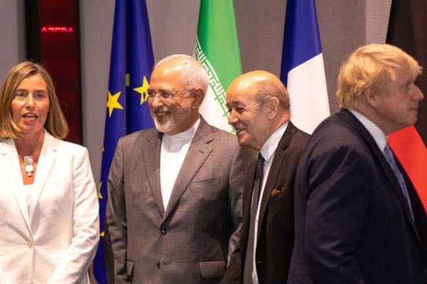 خطوات أوروبية ـ إيرانية لحماية النووي