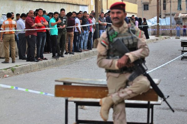 الانتخابات في العراق بين مقترع ومقاطع