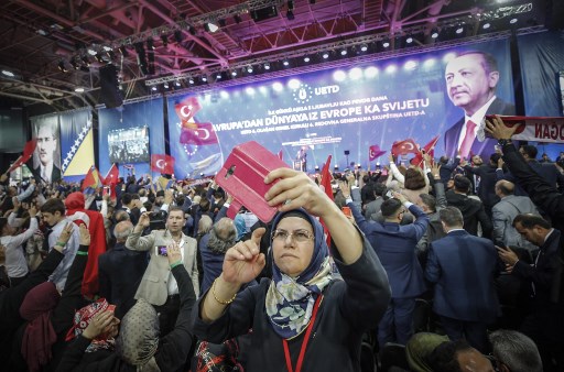 تجمع انتخابي لاردوغان في ساراييفو يثير جدلا