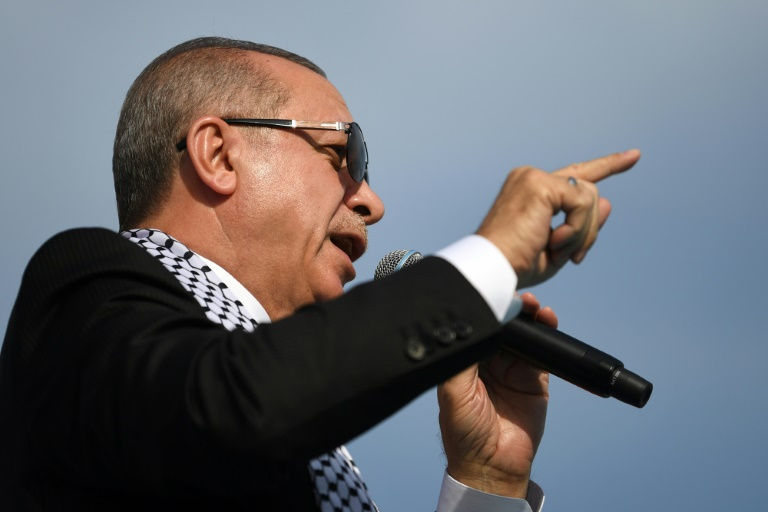 أردوغان يعقد تجمعًا انتخابيًا مثيرًا للجدل في البوسنة