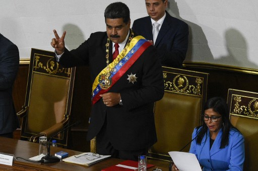 مادورو يقسم اليمين رئيسا لفنزويلا