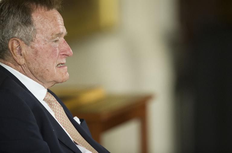 نقل الرئيس الاميركي السابق جورج بوش الاب مجددًا الى المستشفى