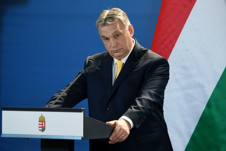 المجر بصدد اصدار قوانين تسجن النشطاء الداعمين للاجئين