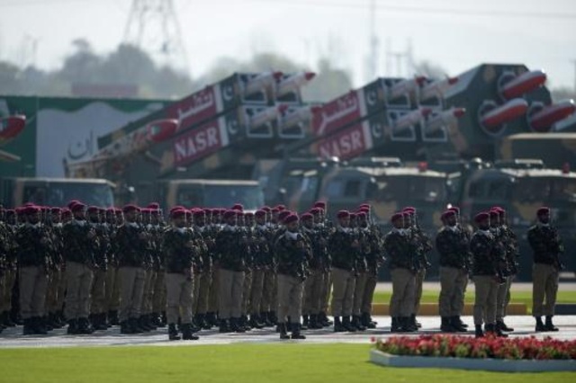 الجيش الباكستاني سيستدعي رئيس الاستخبارات السابق بسبب كتاب