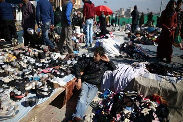 إحجام المصريين عن شراء ملابس العيد