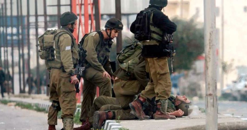 مقتل فلسطيني بعد رشقه جنودًا إسرائيليين بالحجارة في الضفة
