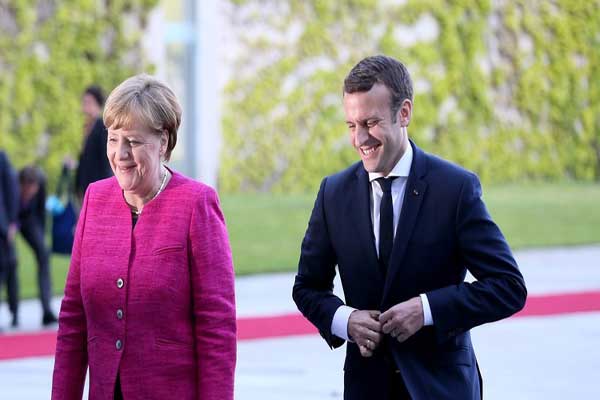 أوروبا تعاني عدم استقرار جراء الشعبوية والتقلبات السياسية