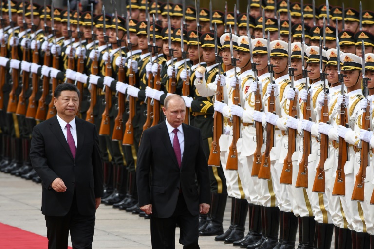 بوتين يبدأ بزيارة دولة إلى الصين